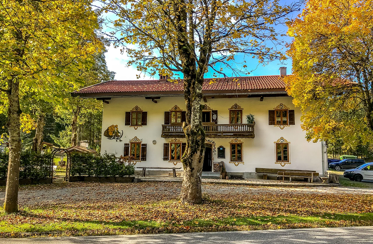 Fassade der Bäckeralm
