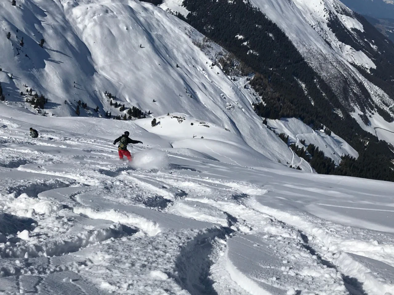 Skitour im Tiefschnee